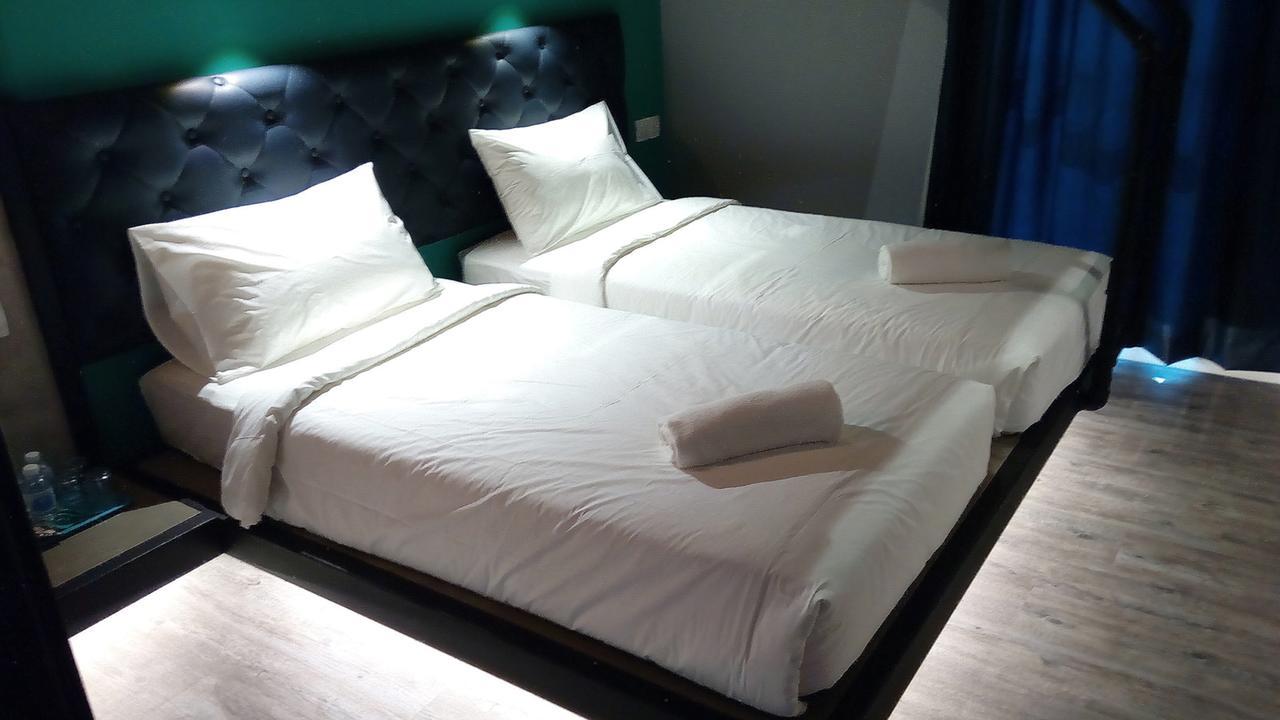 Tube Hotel Klebang Melaka Phòng bức ảnh