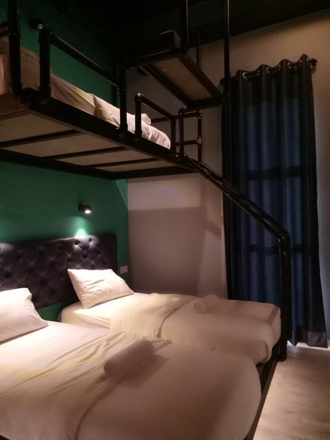 Tube Hotel Klebang Melaka Ngoại thất bức ảnh