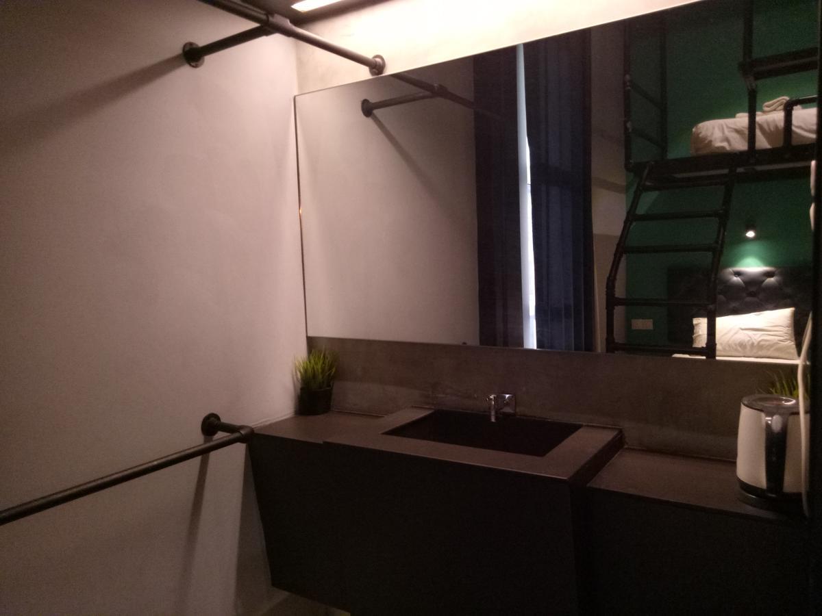 Tube Hotel Klebang Melaka Ngoại thất bức ảnh