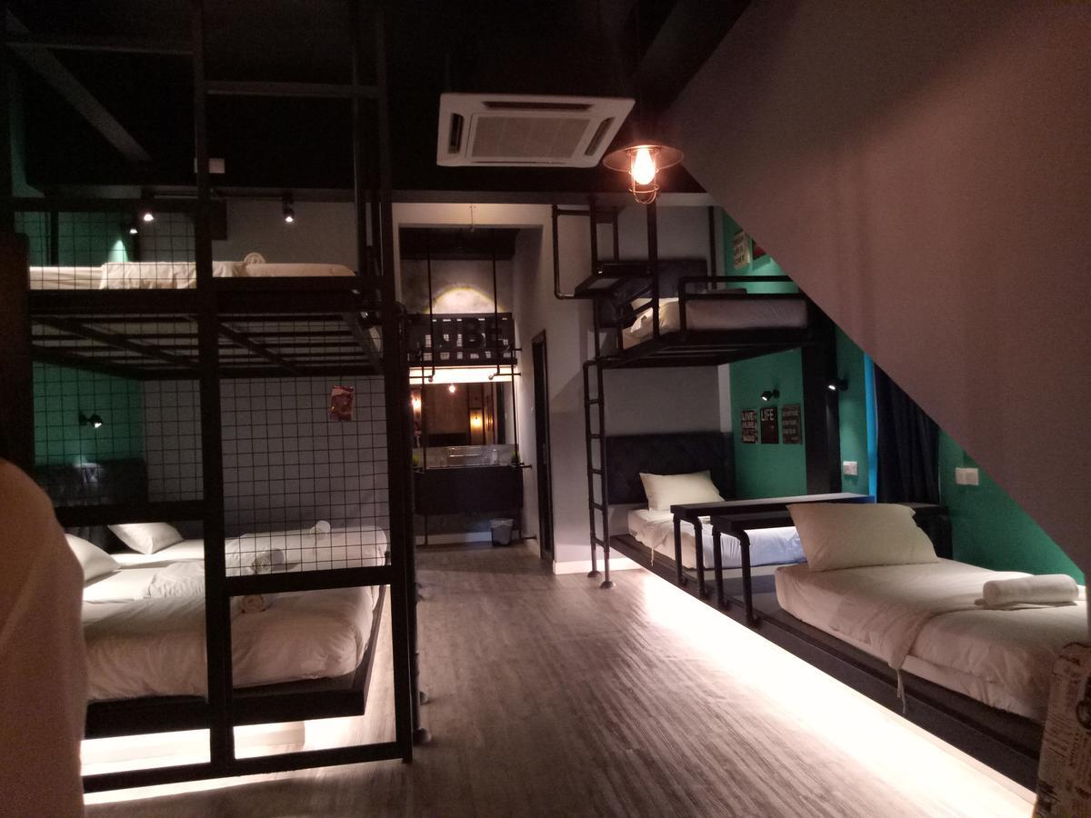 Tube Hotel Klebang Melaka Ngoại thất bức ảnh