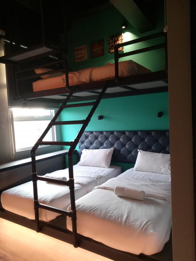 Tube Hotel Klebang Melaka Ngoại thất bức ảnh