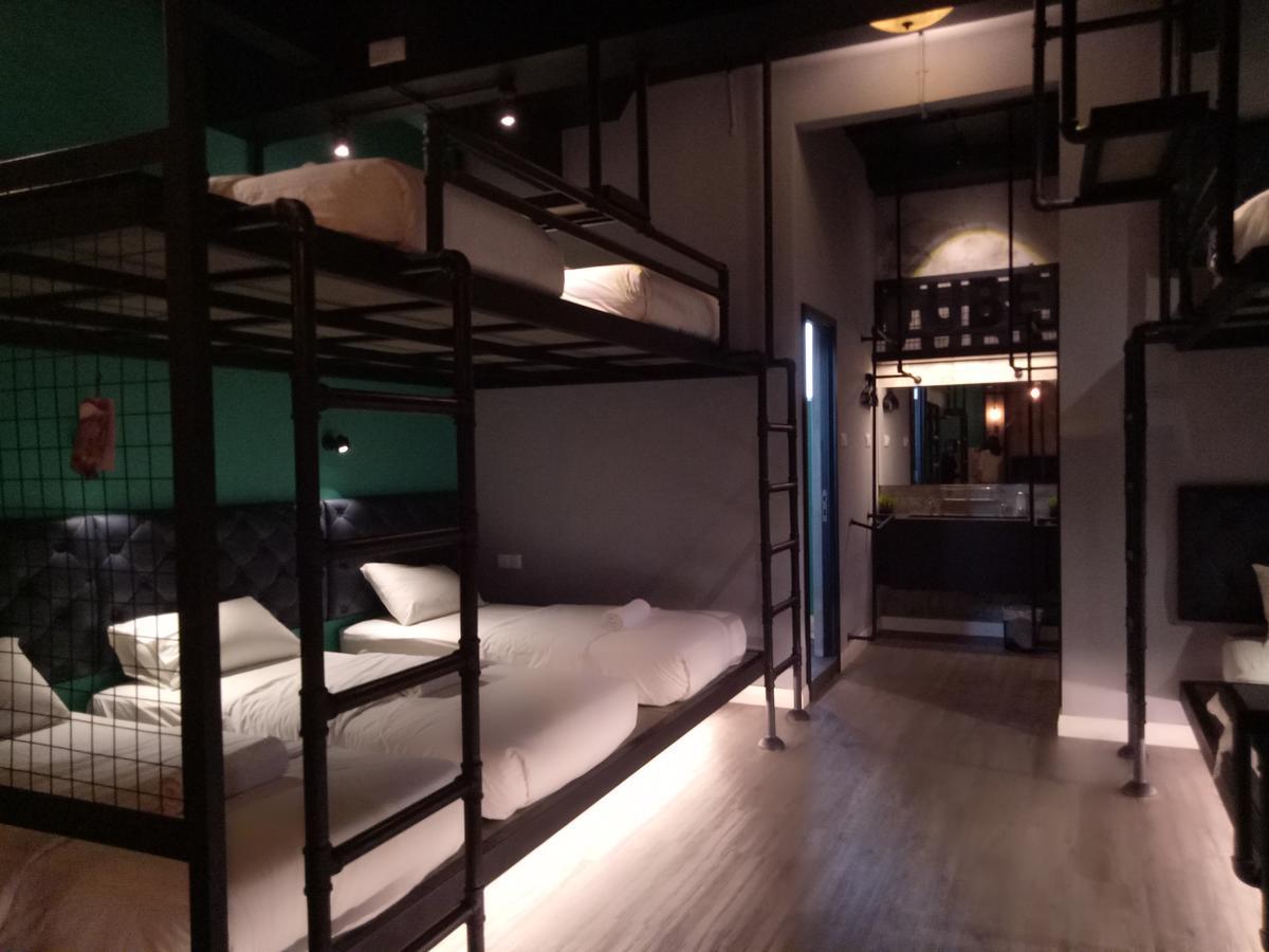 Tube Hotel Klebang Melaka Ngoại thất bức ảnh