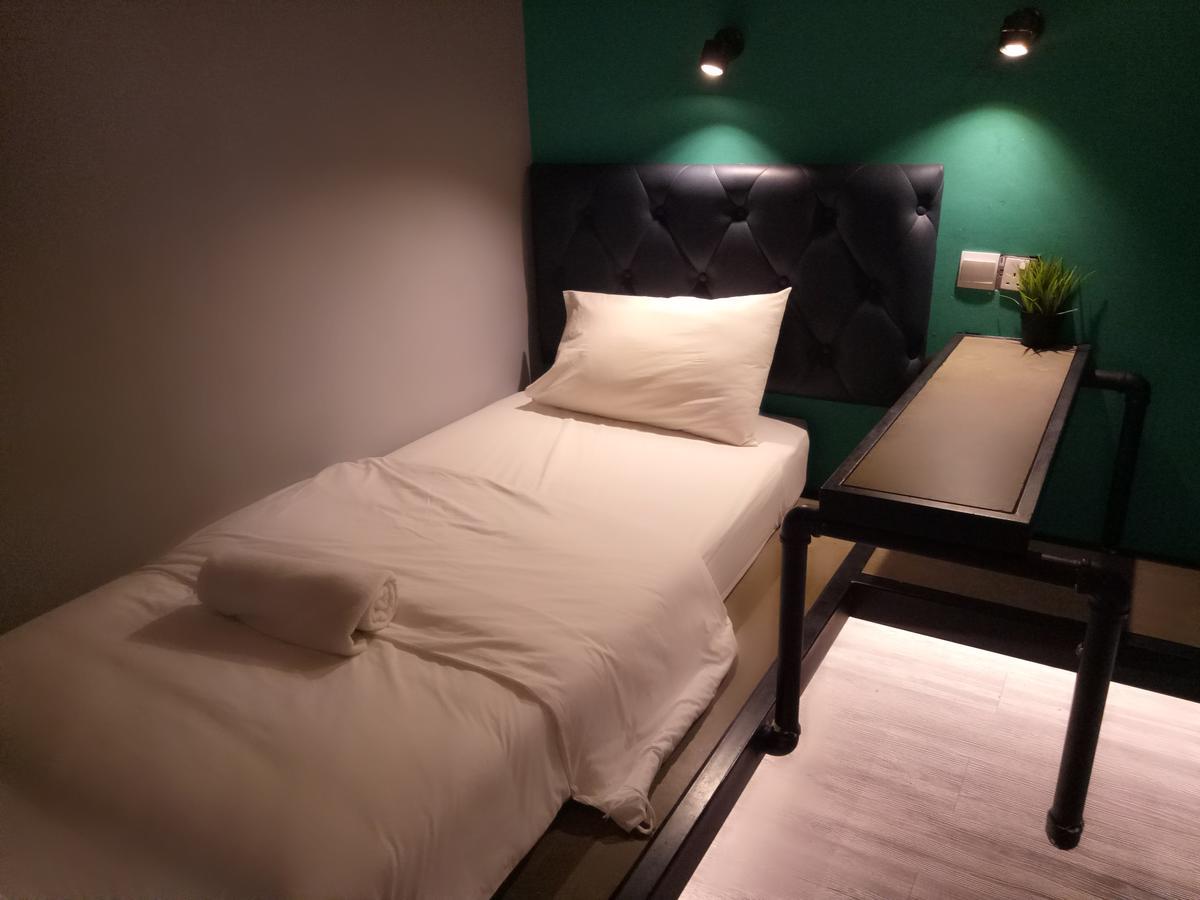 Tube Hotel Klebang Melaka Ngoại thất bức ảnh