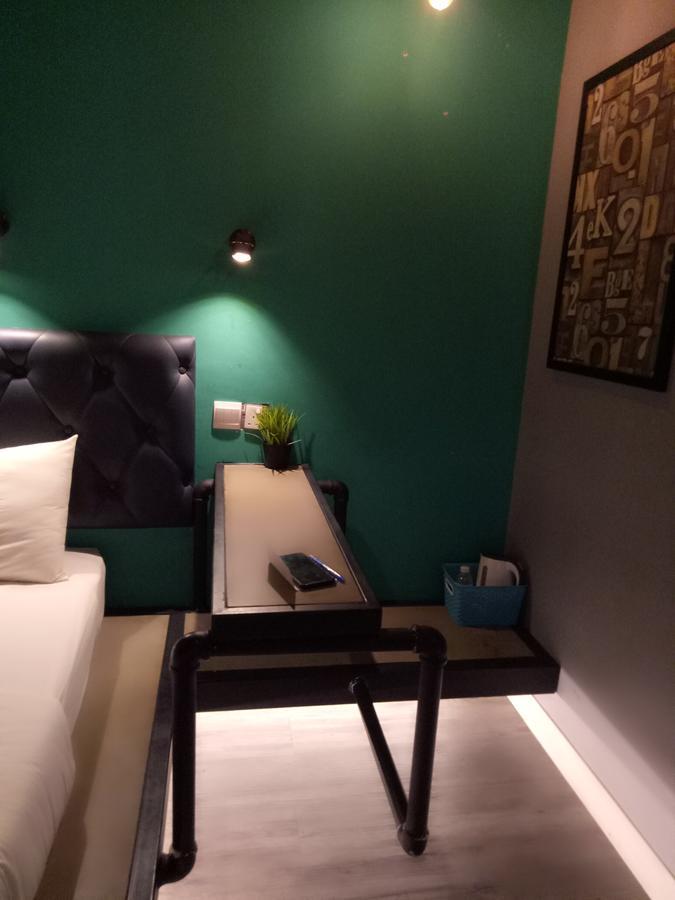 Tube Hotel Klebang Melaka Ngoại thất bức ảnh